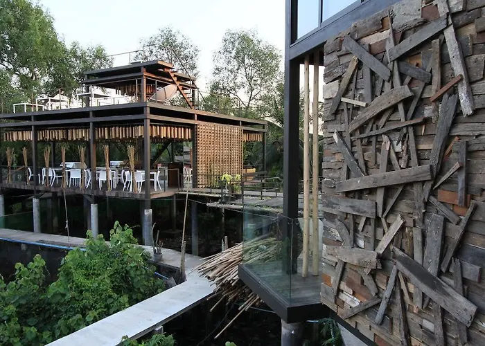 Resort Tree House Bang Kachao 4*