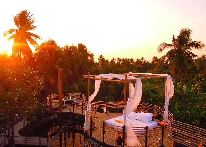 Tree House Bang Kachao Resort 4*