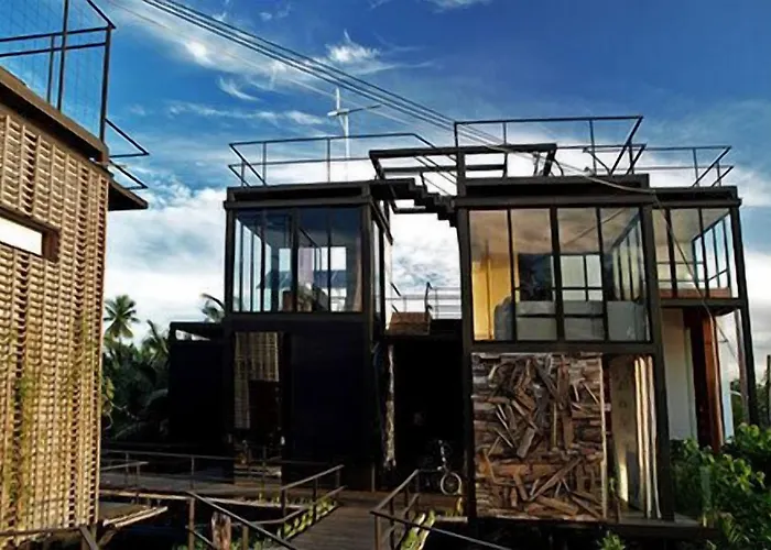 Tree House Bang Kachao Resort 4*